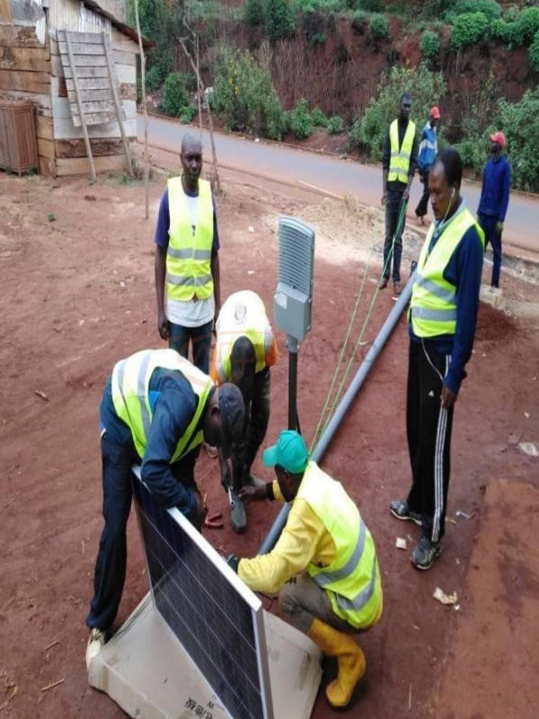 Cameroon 6M 30W Smart Integrated solar street light