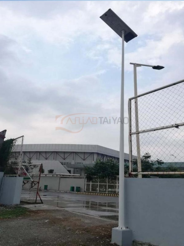 Philippines 7M 60W all in one solar street light